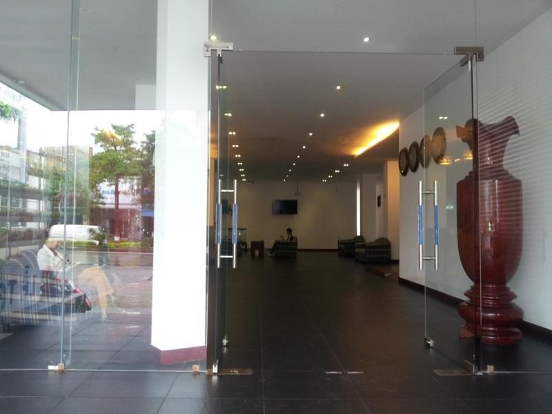 ホテルKhach San Thuong Mai Yen Thinh エクステリア 写真